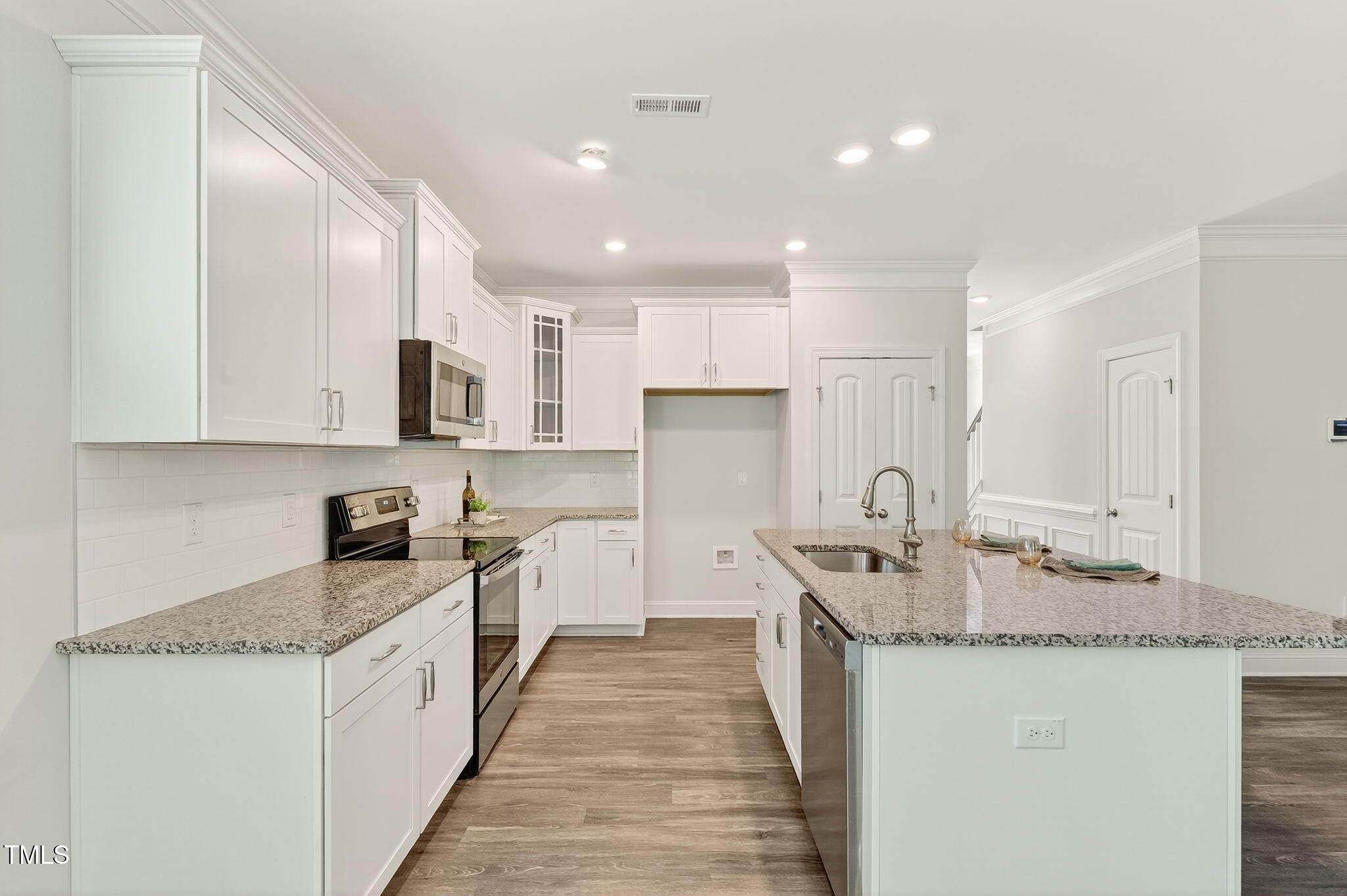 63 Capewood Court Garner, NC 27529 - Photo 10 of 37 14-web-or-mls-018__DSC9526