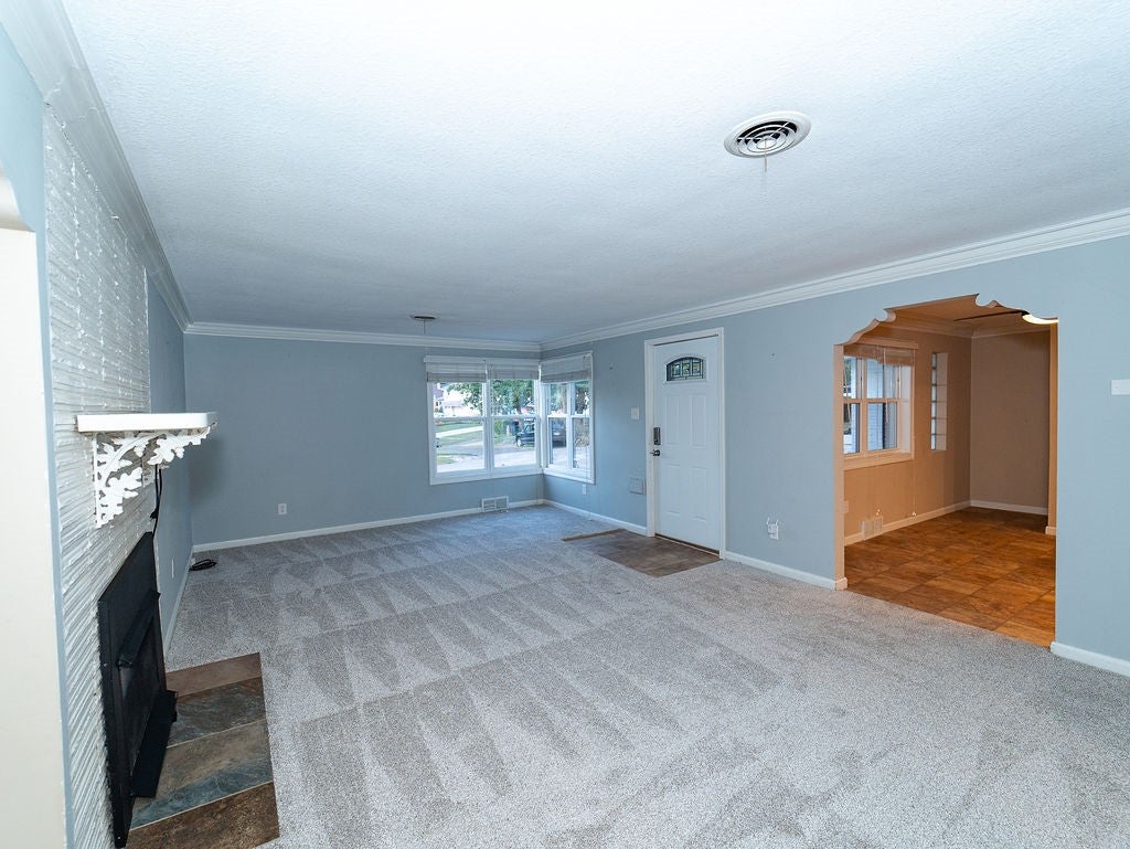 1680 West William Street Decatur, IL 62522 - Photo 4 of 27 Gallery Image 4