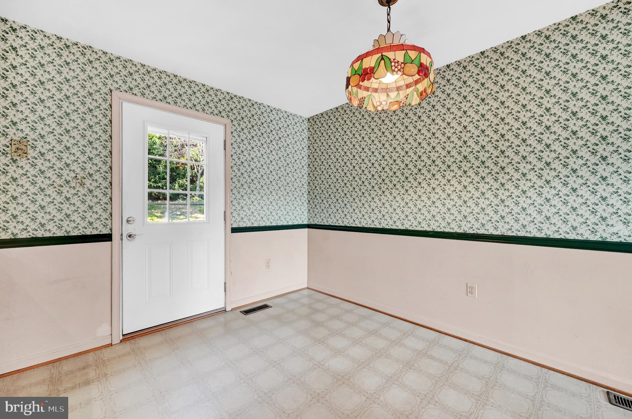 3219 Atlee Ridge Road New Windsor, MD 21776 - Photo 14 of 38 Dining area
