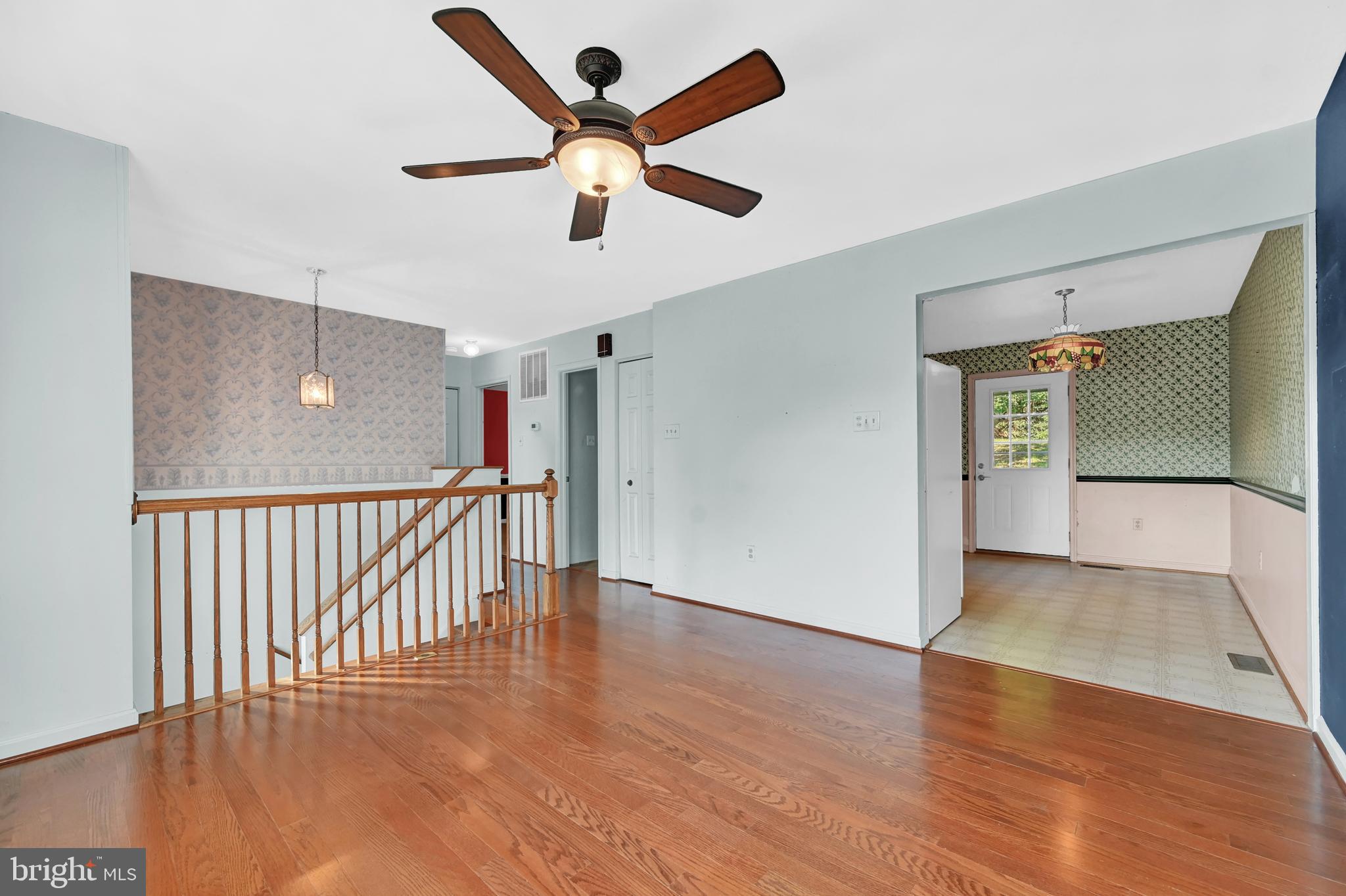 3219 Atlee Ridge Road New Windsor, MD 21776 - Photo 6 of 38 Living room