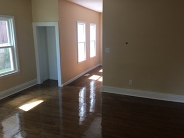 56-58 Maynard Street Springfield, MA 01109 - Photo 10 of 11 Gallery Image 10