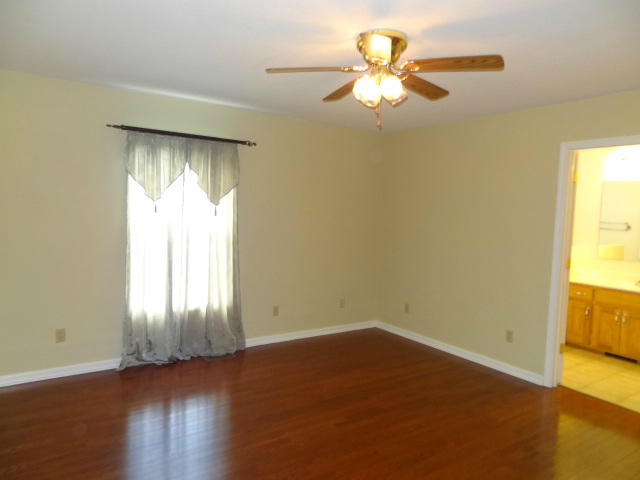 407 Smith Road Crossville, TN 38571 - Photo 9 of 21 master bdrm