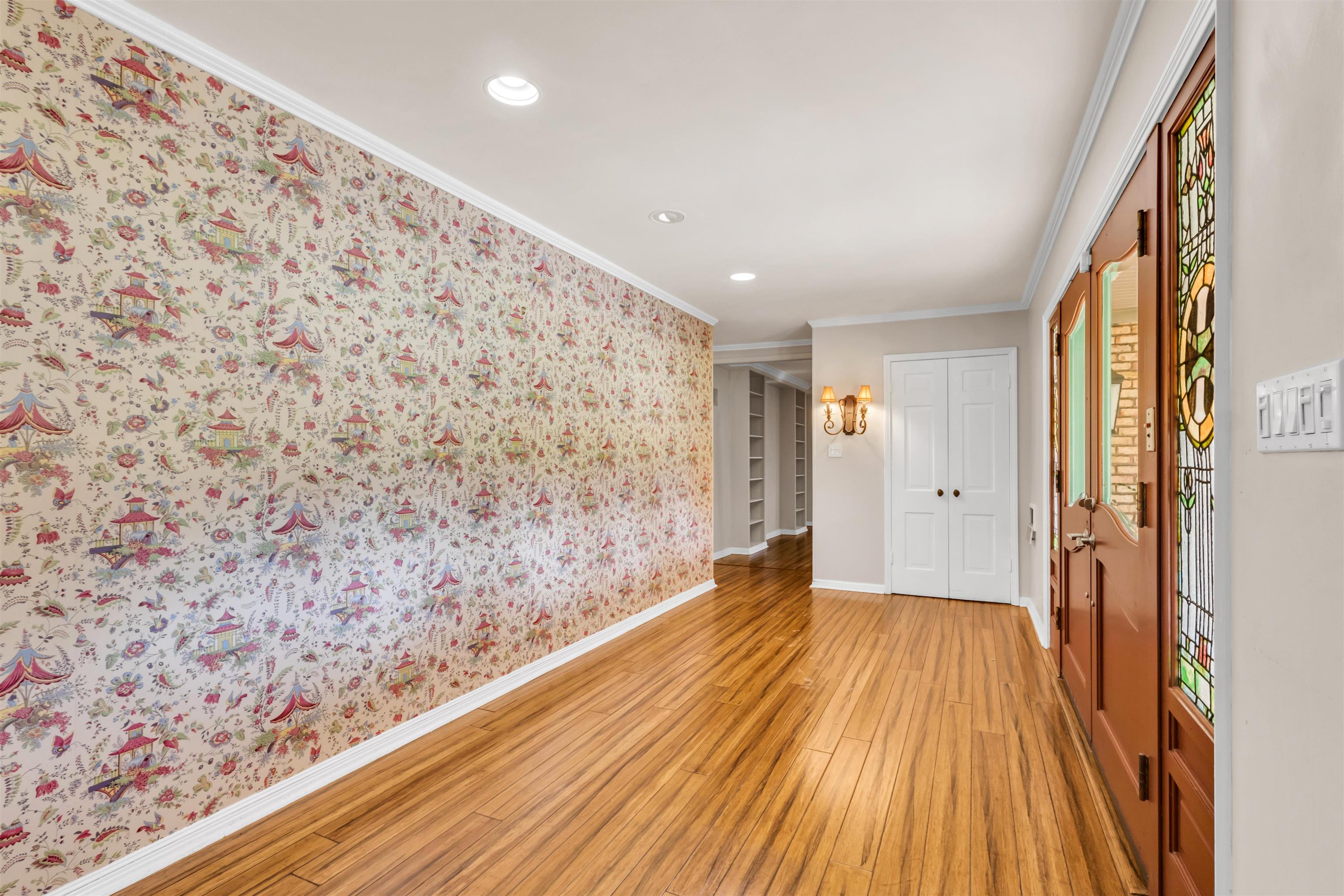 2295 Thomas Road Beaumont, TX 77706 - Photo 5 of 49 Gallery Image 5