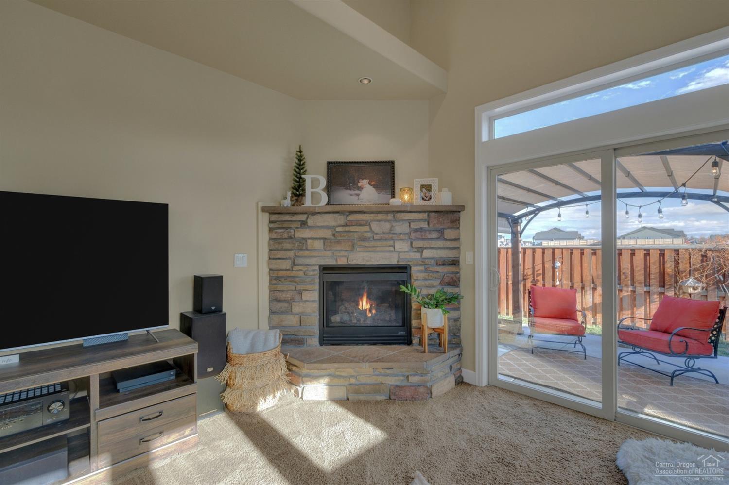 758 Northwest 28th Loop Redmond, OR 97756 - Photo 11 of 22 Additional Photo