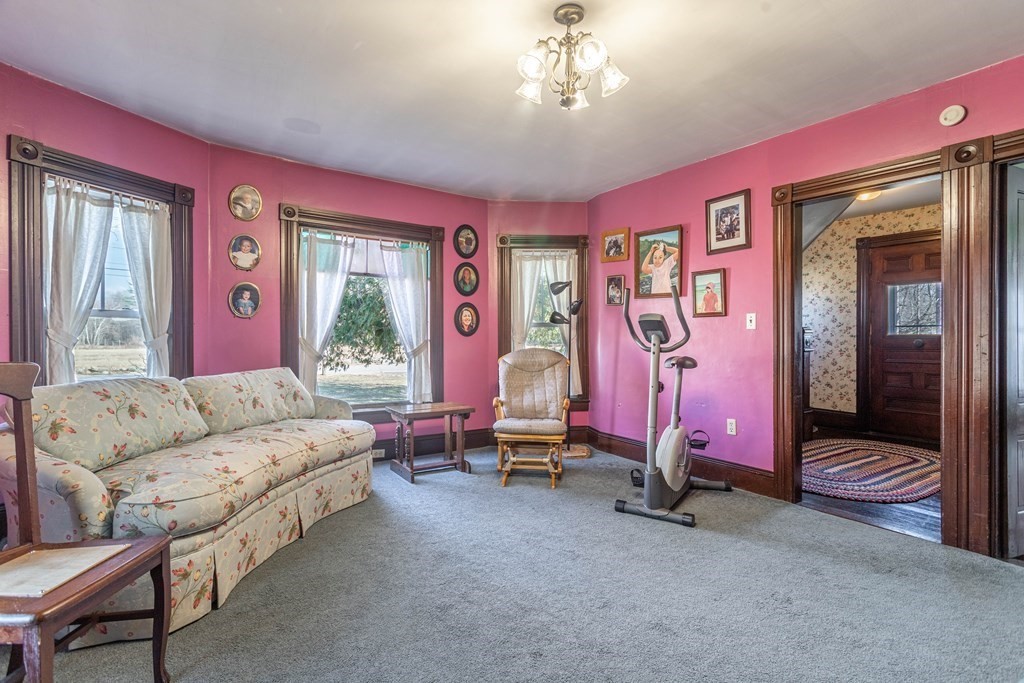 44 Hardwick Road Petersham, MA 01366 - Photo 14 of 41