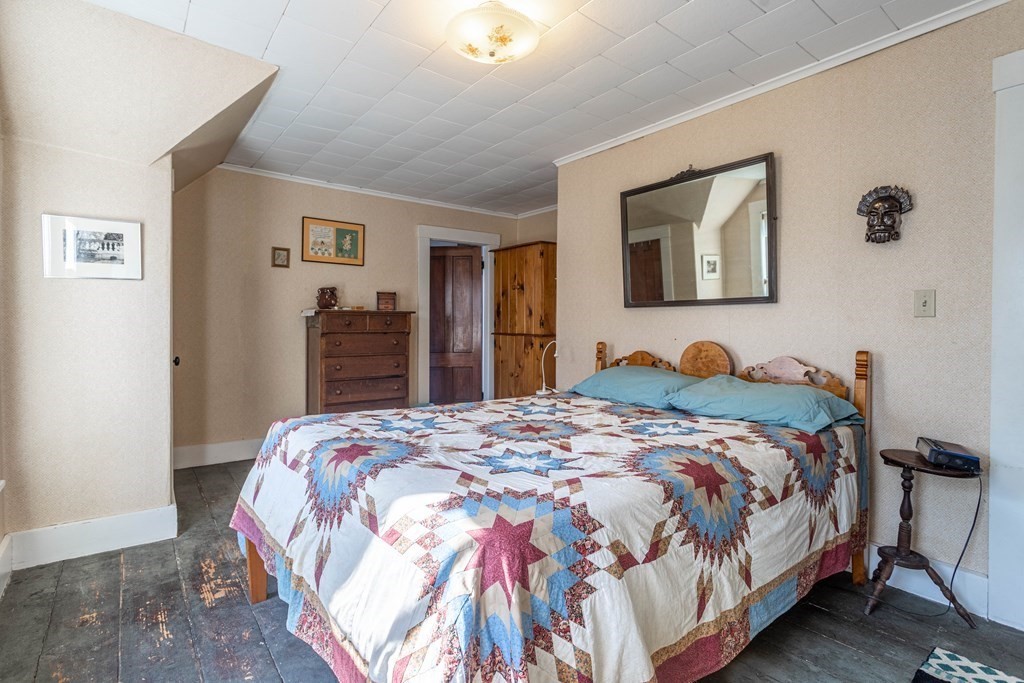 44 Hardwick Road Petersham, MA 01366 - Photo 19 of 41