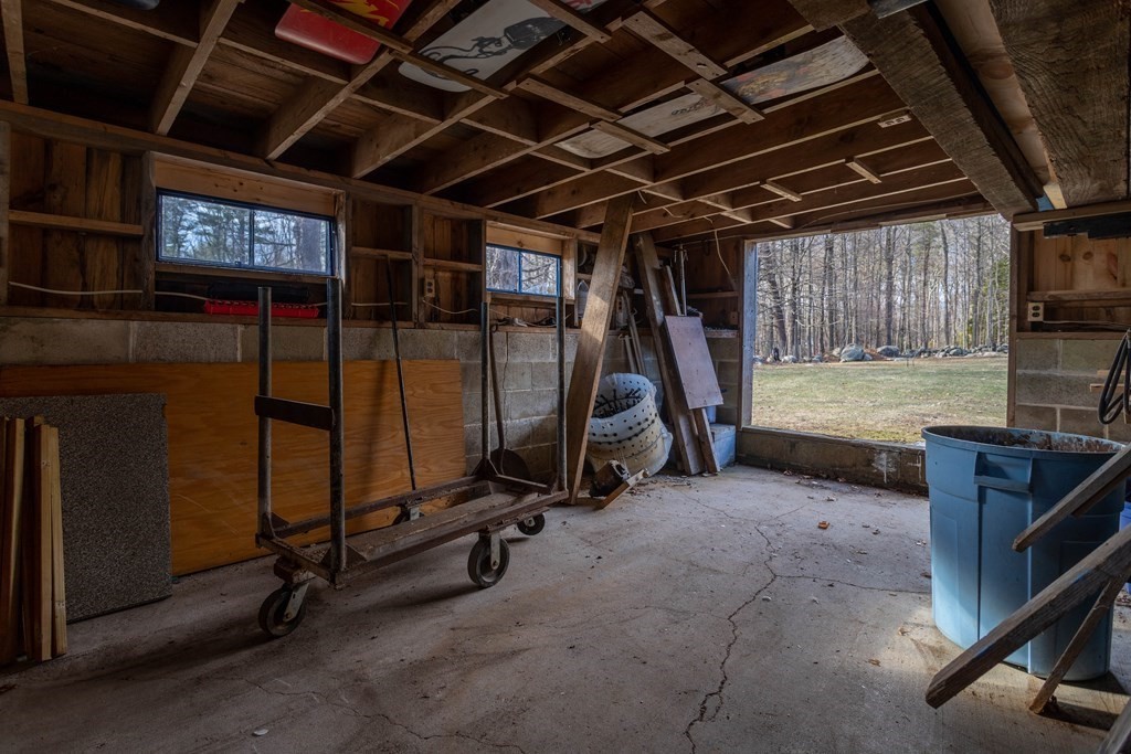 44 Hardwick Road Petersham, MA 01366 - Photo 33 of 41