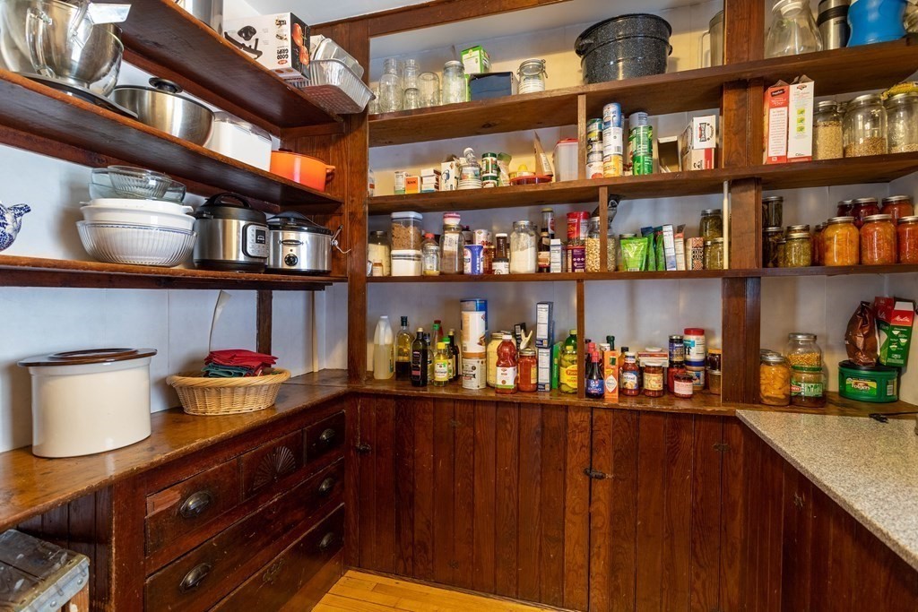 44 Hardwick Road Petersham, MA 01366 - Photo 7 of 41