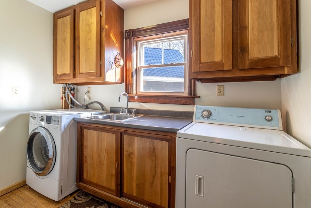 44 Hardwick Road Petersham, MA 01366 - Photo 10 of 41