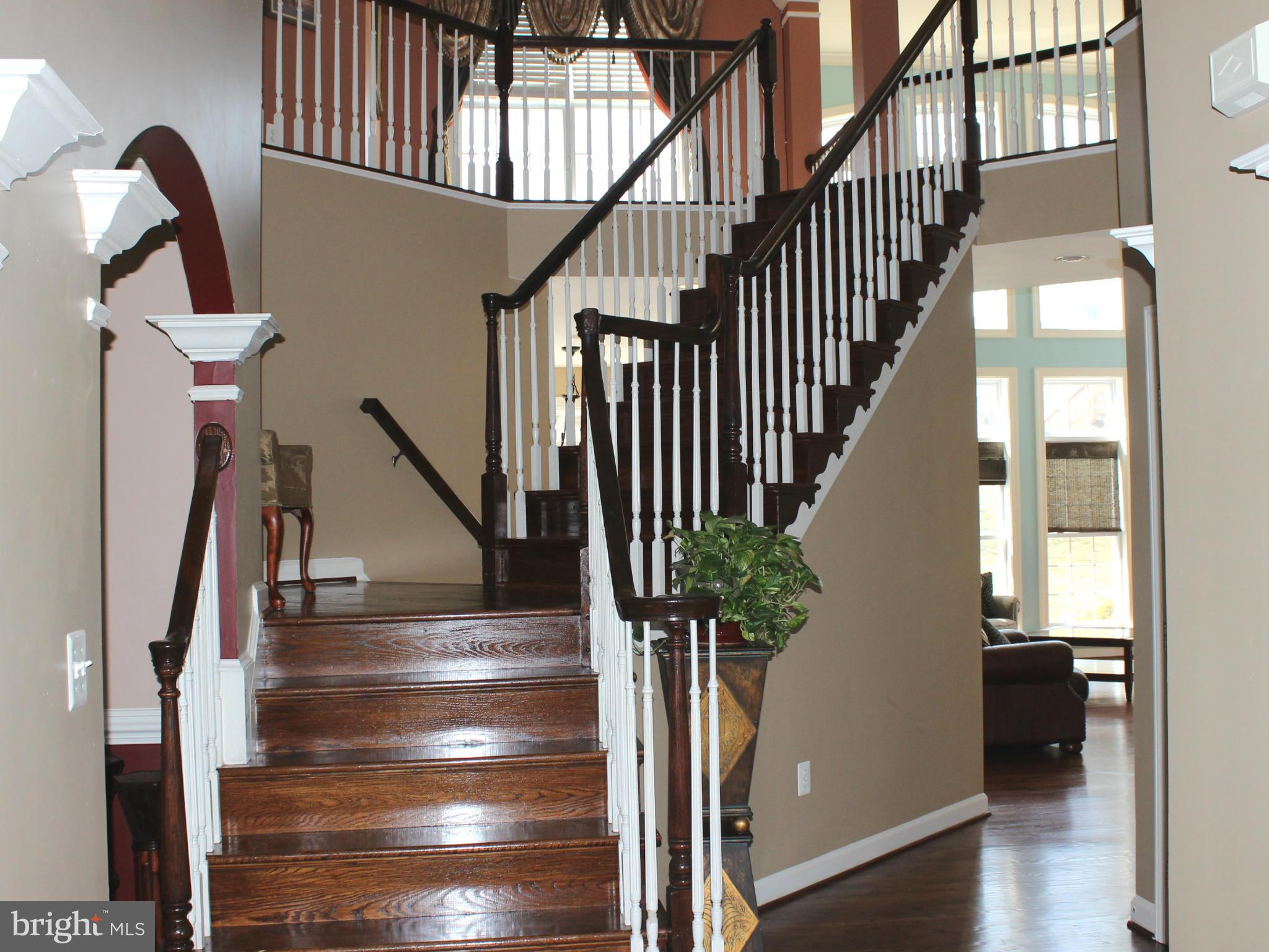 18519 Kerill Road Triangle, VA 22172 - Photo 3 of 27 Foyer