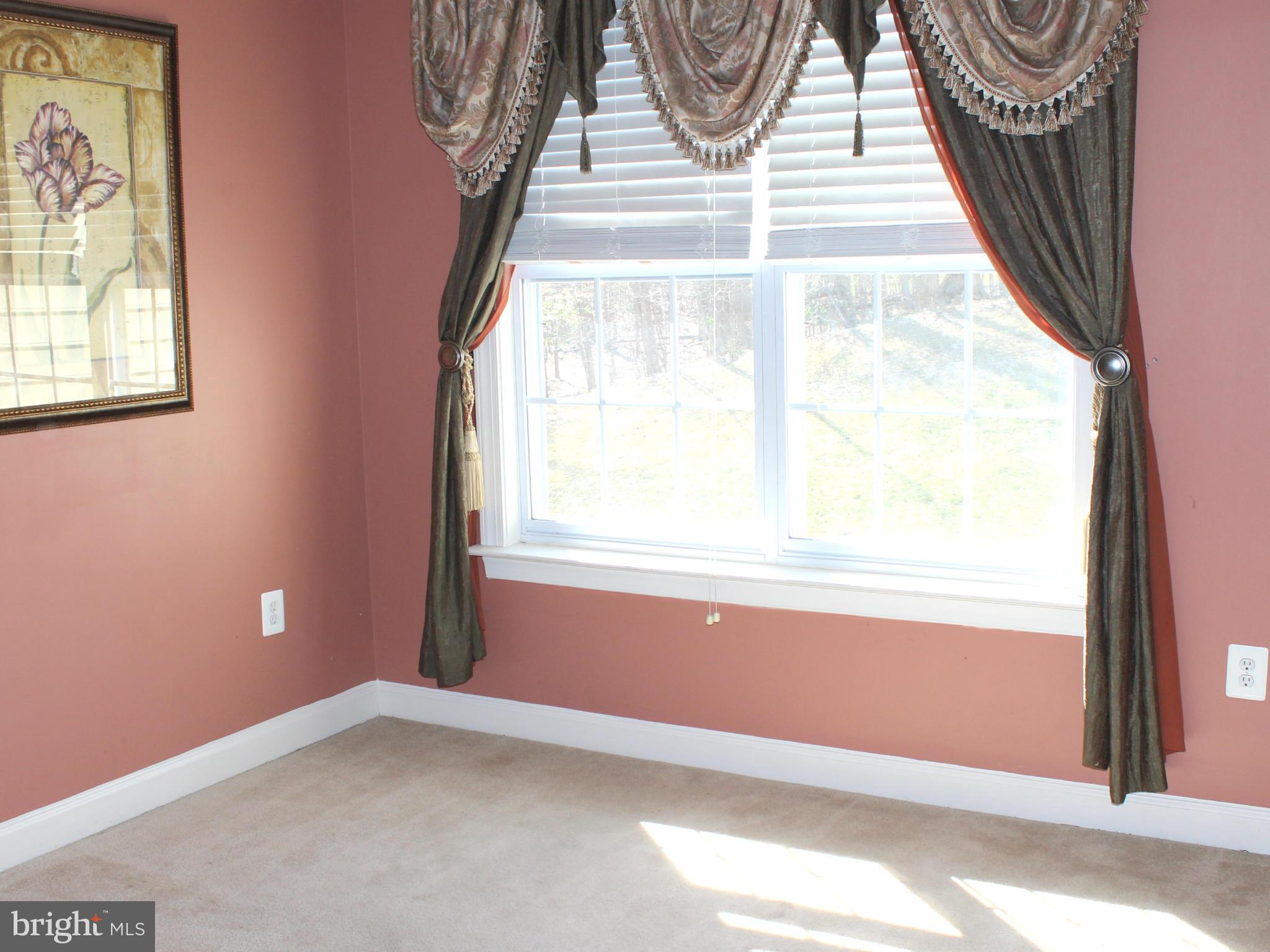 18519 Kerill Road Triangle, VA 22172 - Photo 21 of 27 Upper Level Loft/Nook