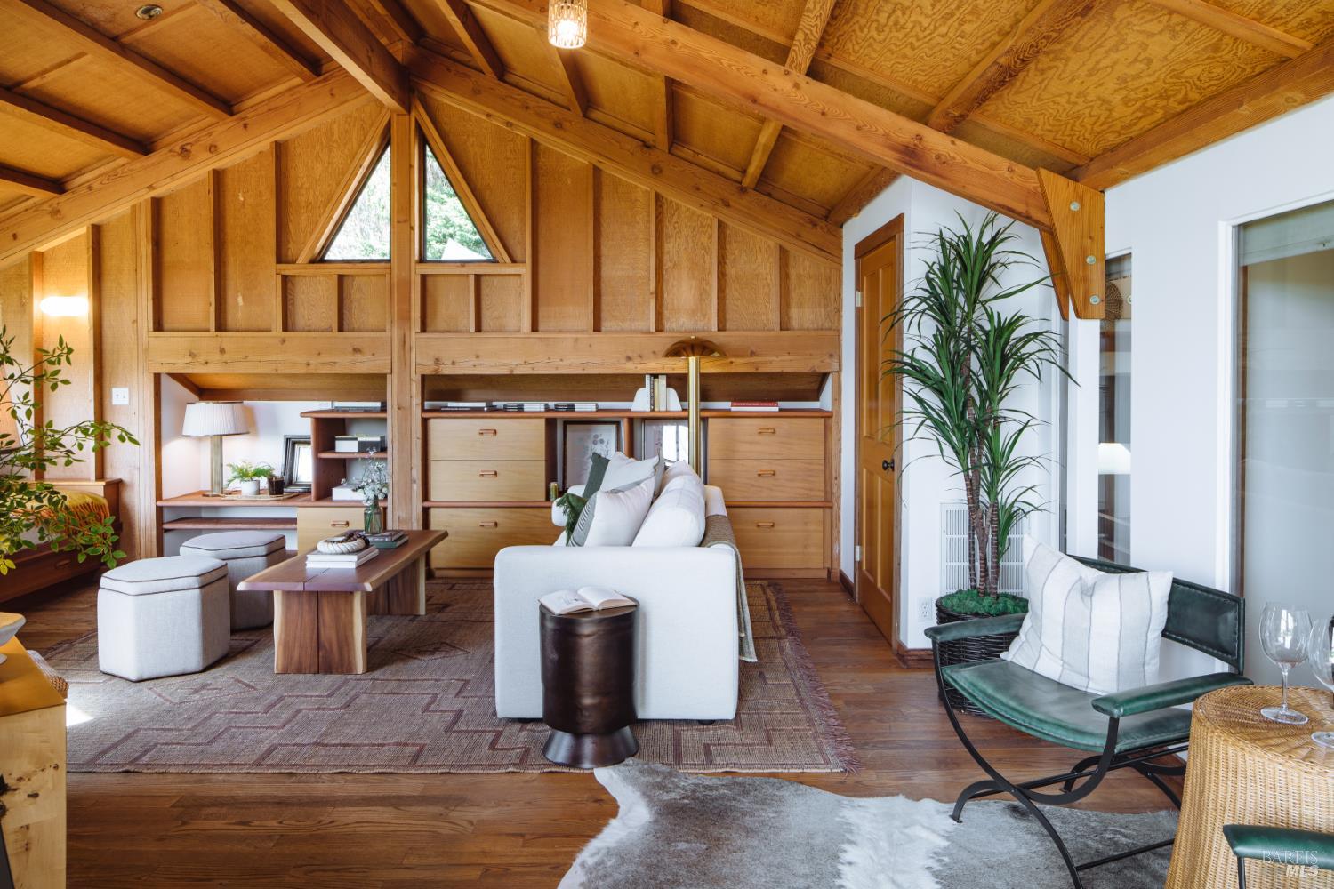 585 Evergreen Road Bolinas, CA 94924 - Photo 14 of 58
