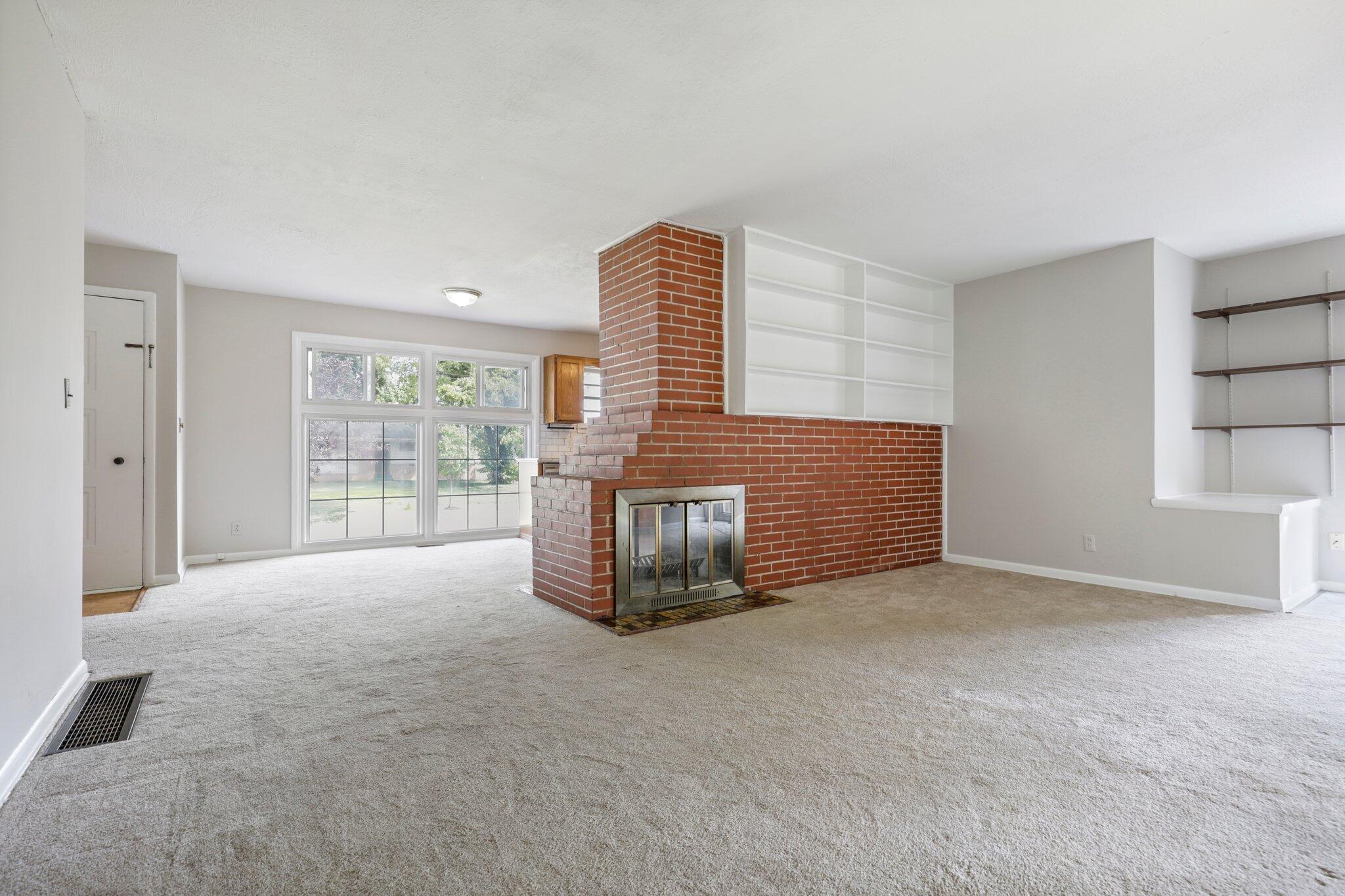 2941 Gerbert Road Columbus, OH 43224 - Photo 4 of 28 12-web-or-mls-_MG_8801