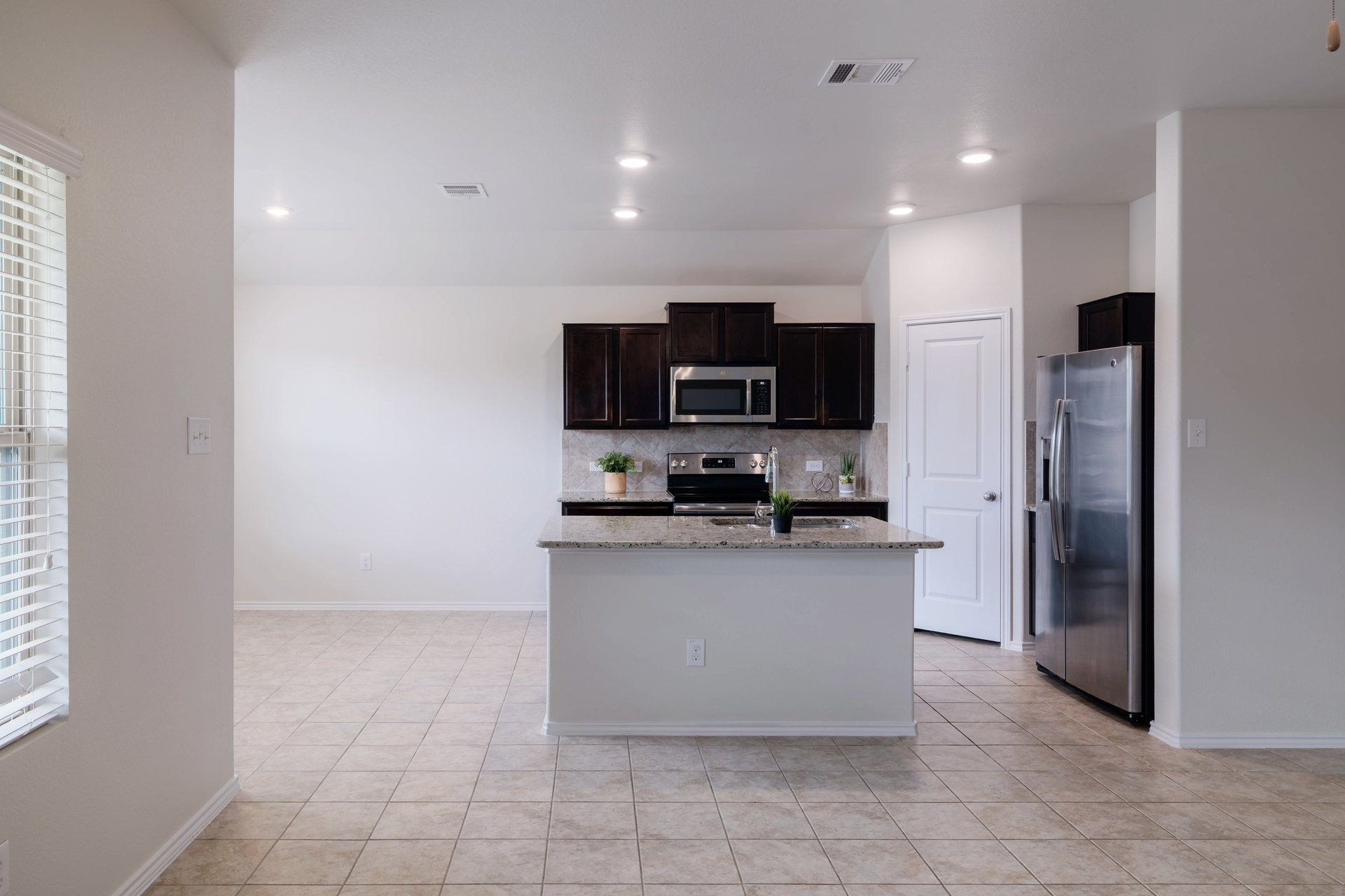 824 Tabernash Leander, TX 78641 - Photo 8 of 32