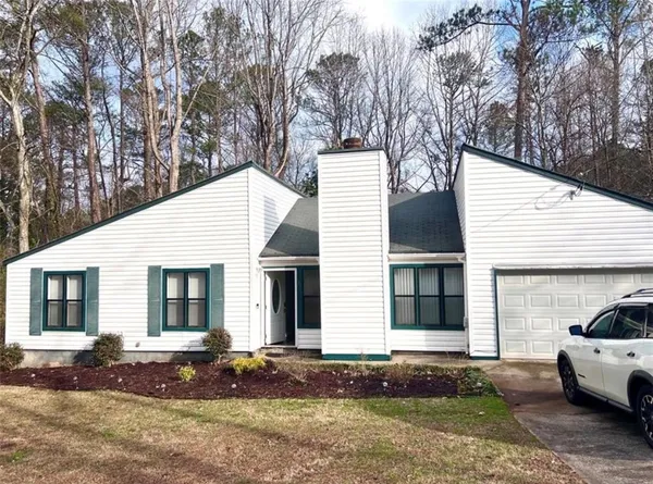 $2,200 | 125 Apple Valley Drive, Woodstock, GA 30188