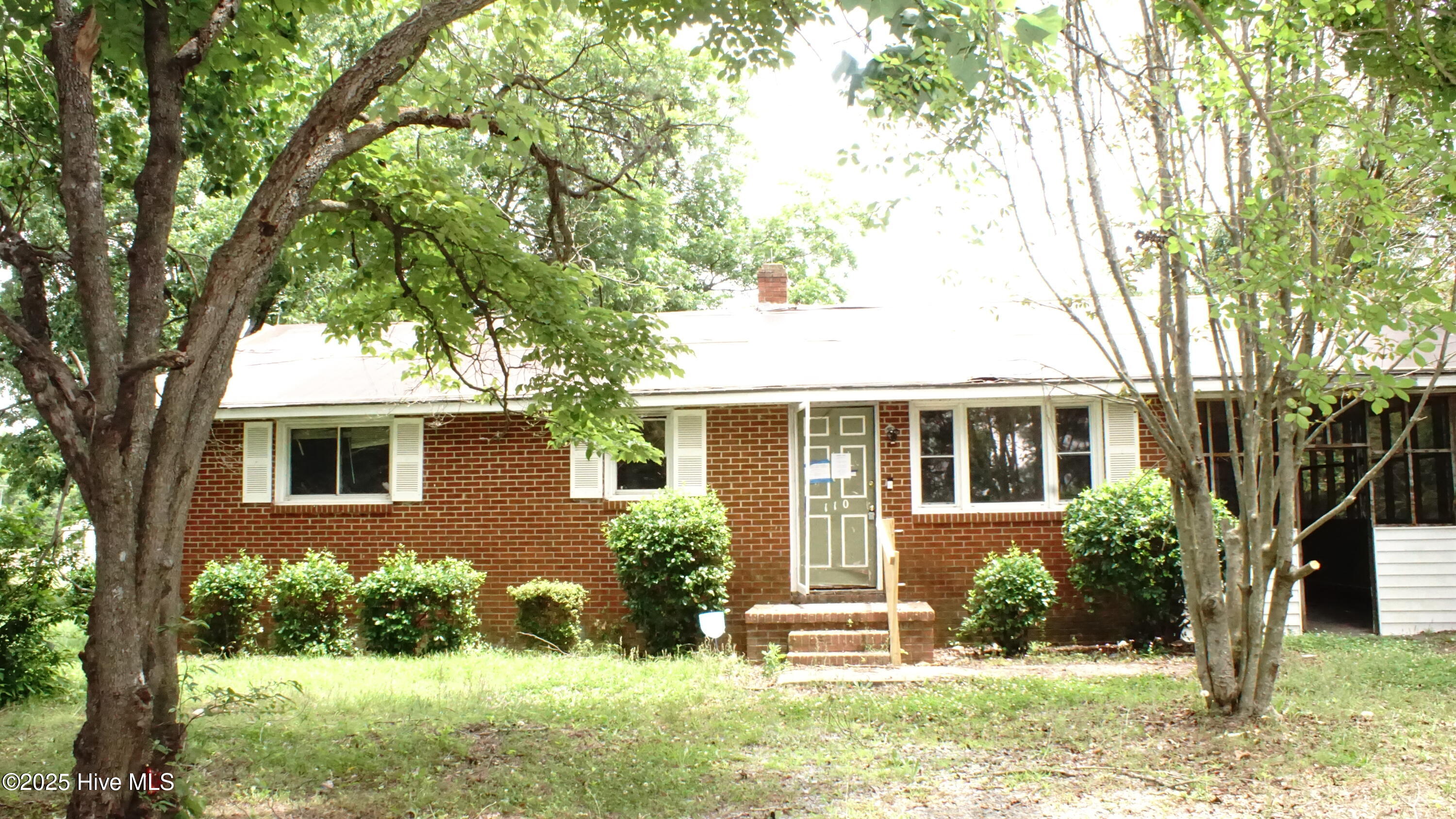 110 Perry Street Garysburg, NC 27831 - Photo 1 of 13 DSC02247