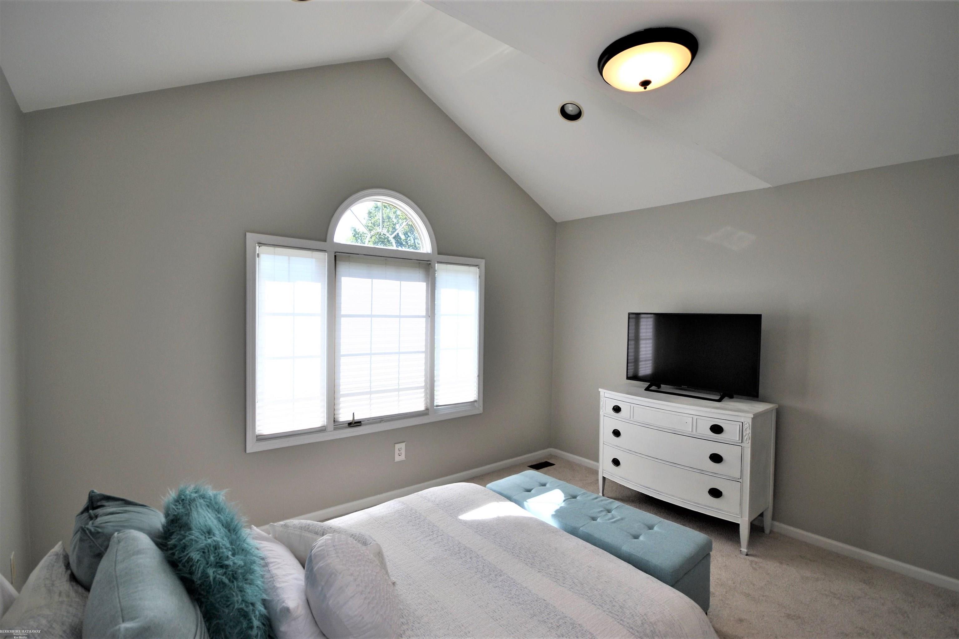 1813 Fox Run Rochester Hills, MI 48306 - Photo 43 of 68