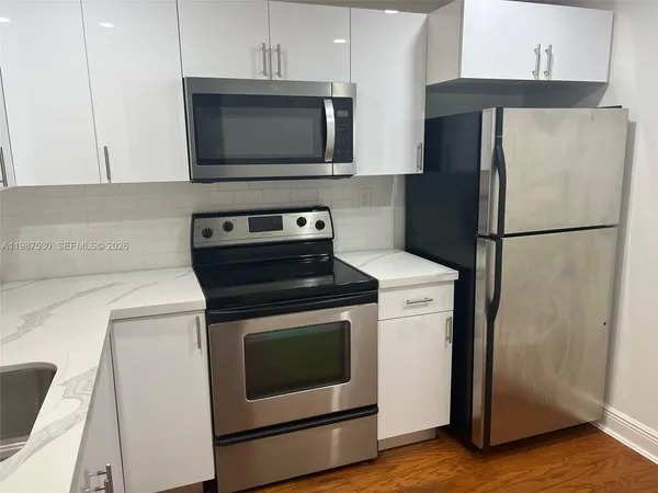 $2,000 | 11231 Southwest 88th Street, Unit 116D, Miami, FL 33176