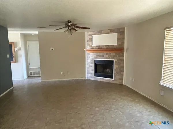 $1,395 | 604 Redbud Drive, Copperas Cove, TX 76522