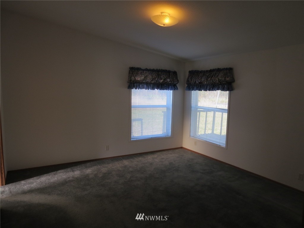 200 East Sleeper Road Oak Harbor, WA 98277 - Photo 13 of 16 Gallery Image 13