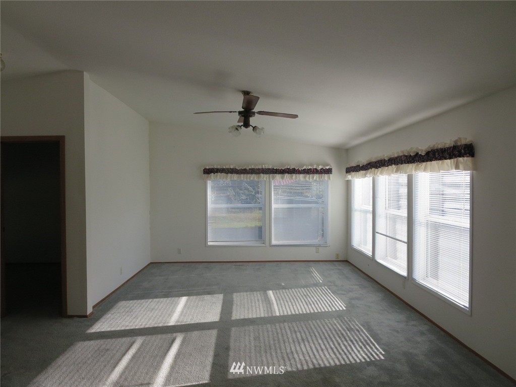 200 East Sleeper Road Oak Harbor, WA 98277 - Photo 14 of 16 Gallery Image 14
