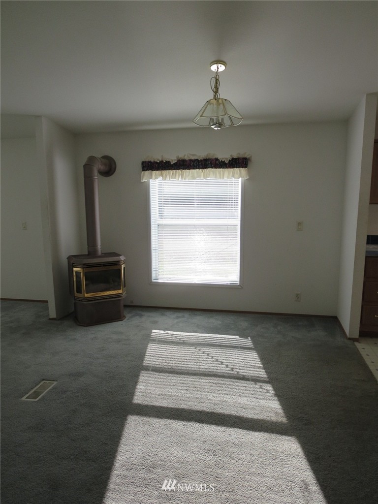 200 East Sleeper Road Oak Harbor, WA 98277 - Photo 15 of 16 Gallery Image 15