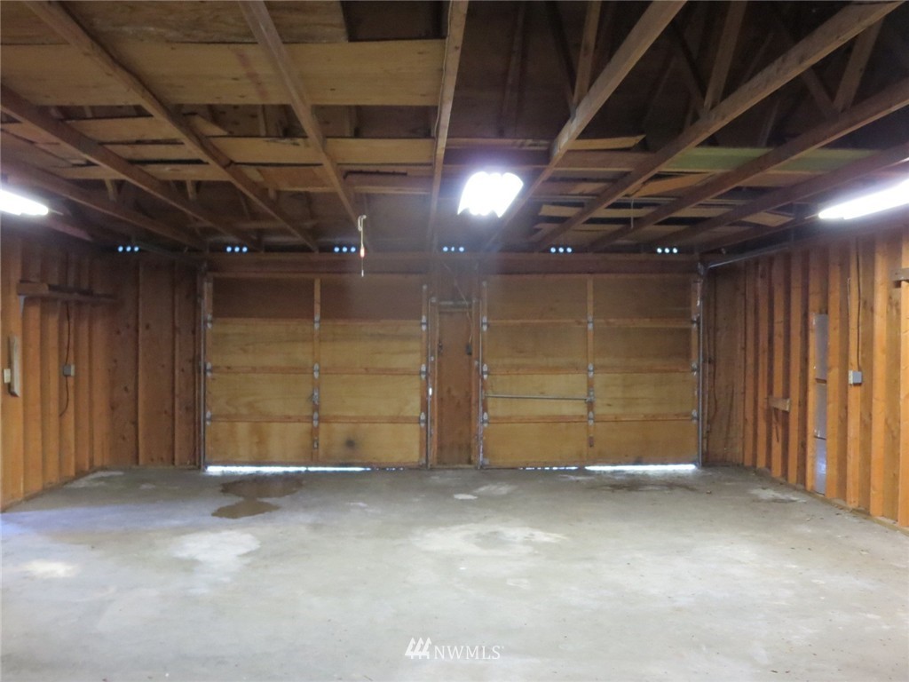 200 East Sleeper Road Oak Harbor, WA 98277 - Photo 7 of 16 Gallery Image 7