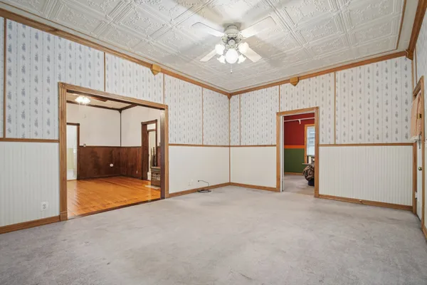 $285,000 | 611 North Main Street, Elgin, TX 78621