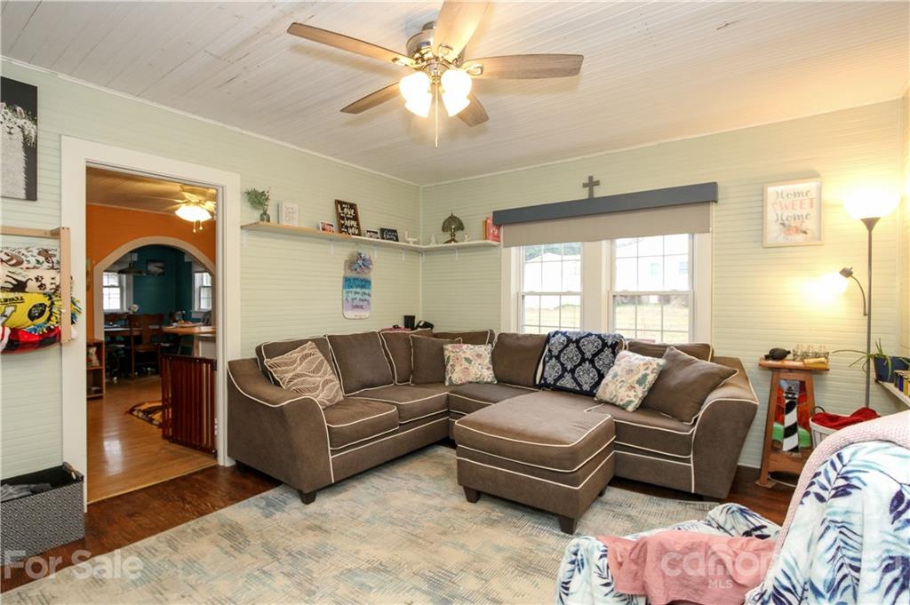 904 3rd Street Southeast Conover, NC 28613 - Photo 13 of 30 Gallery Image 13