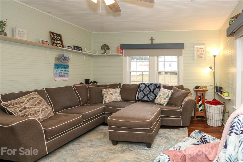 904 3rd Street Southeast Conover, NC 28613 - Photo 14 of 30 Gallery Image 14