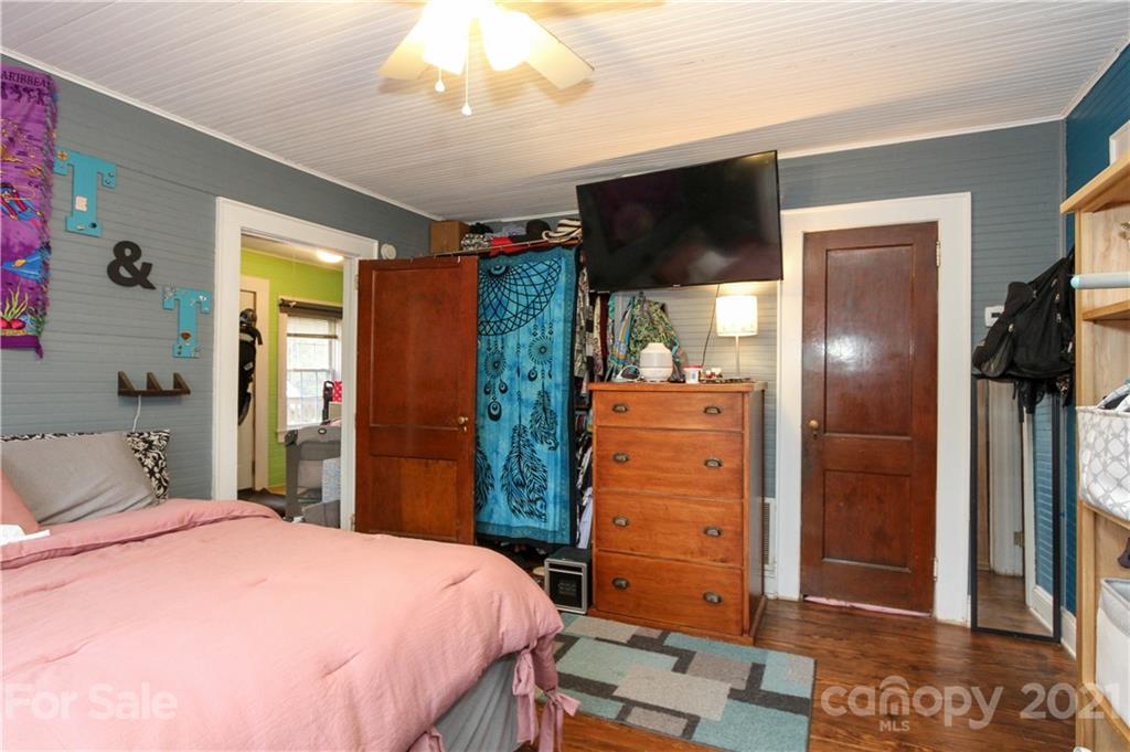 904 3rd Street Southeast Conover, NC 28613 - Photo 17 of 30 Gallery Image 17