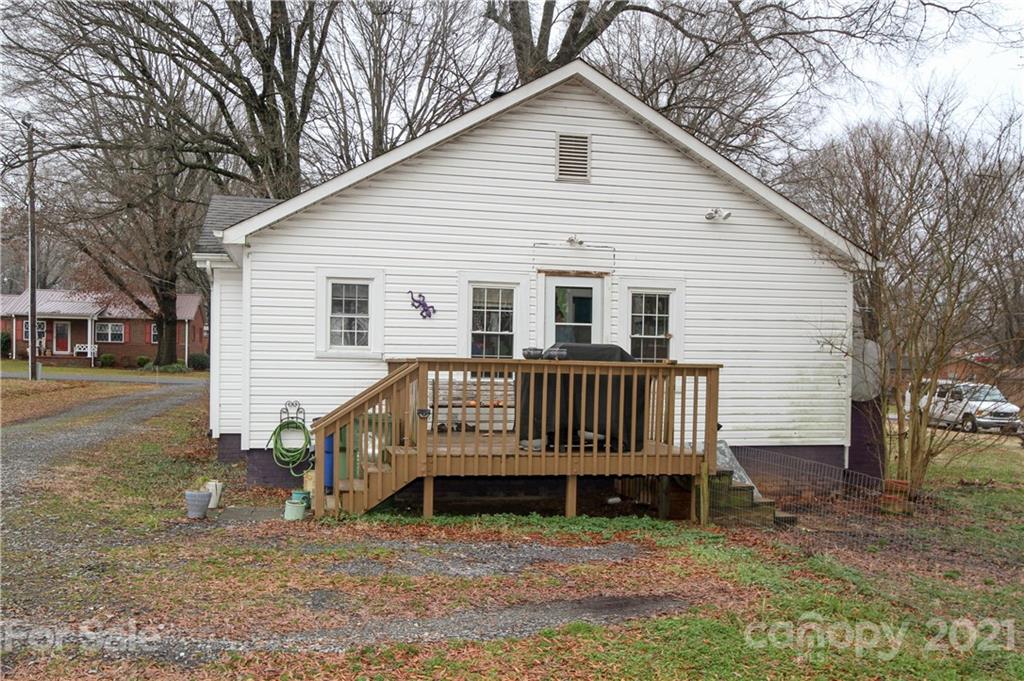 904 3rd Street Southeast Conover, NC 28613 - Photo 27 of 30 Gallery Image 27