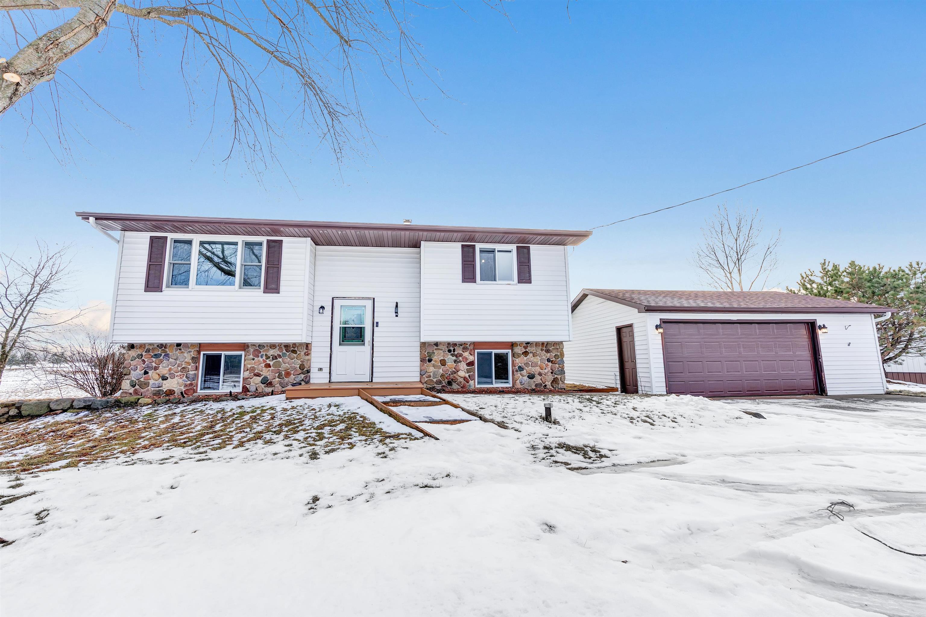 E3249 Bags Hill Road Waupaca, WI 54981 - Photo 29 of 37