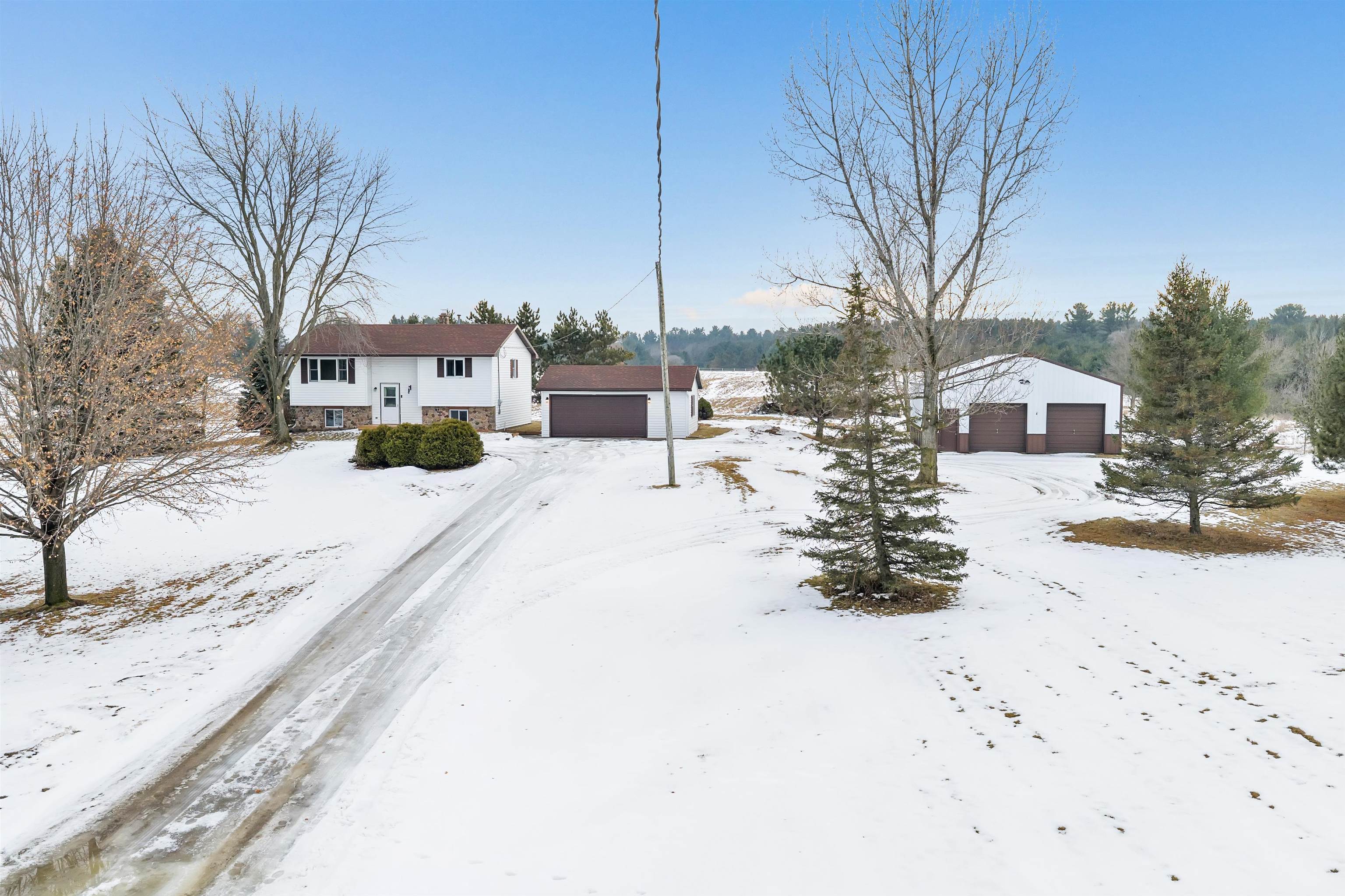 E3249 Bags Hill Road Waupaca, WI 54981 - Photo 34 of 37