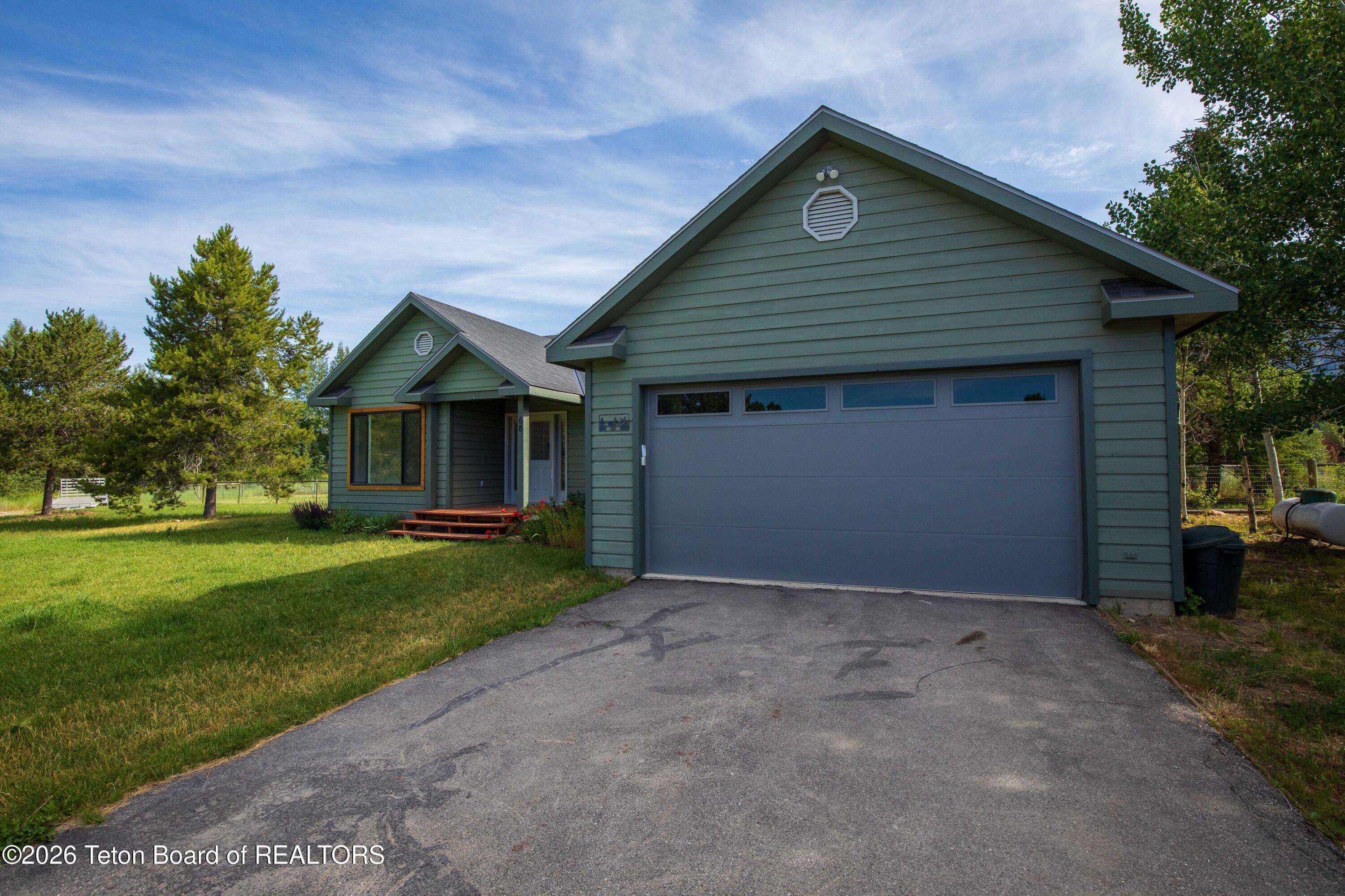 68 Kelly Lane Alpine, WY 83128 - Photo 4 of 46 68 Kelly Ln IMG_3573