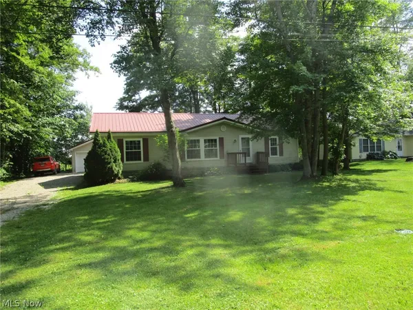$175,000 | 888 Long Shadow Lane, Roaming Shores, OH 44085