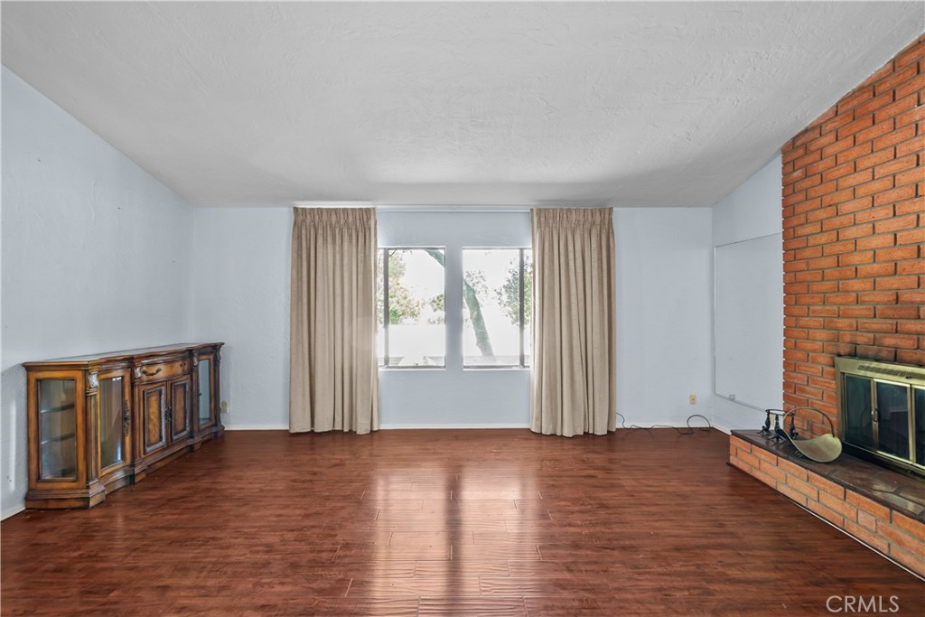 4444 Rochelle Place Encino, CA 91316 - Photo 13 of 55 Gallery Image 13