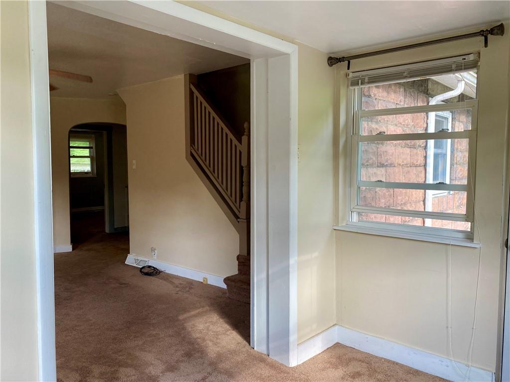518 Hulton Road Verona, PA 15147 - Photo 5 of 23 Gallery Image 5