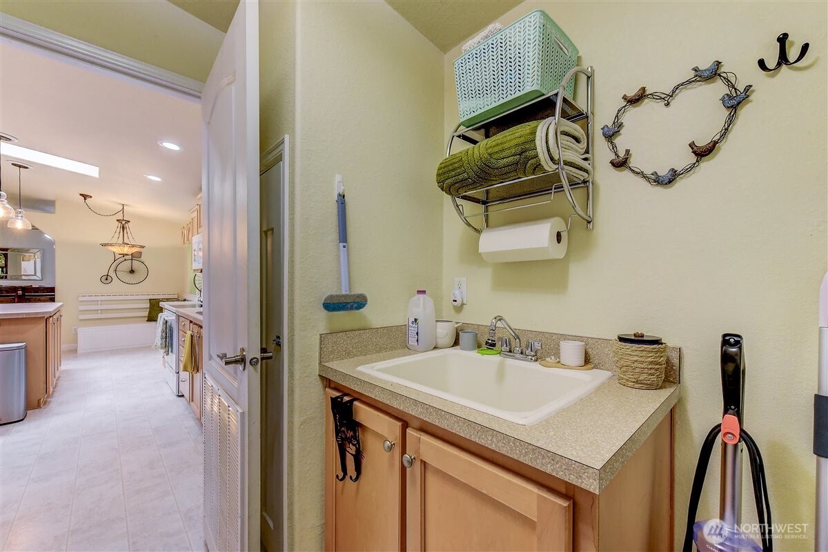 22623 31st Avenue Southeast, Unit A6 Bothell, WA 98021 - Photo 16 of 20