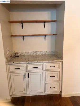 $3,000 | 320 North Civic Drive, Walnut Creek, CA 94596