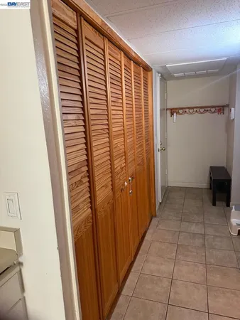 $3,000 | 320 North Civic Drive, Walnut Creek, CA 94596