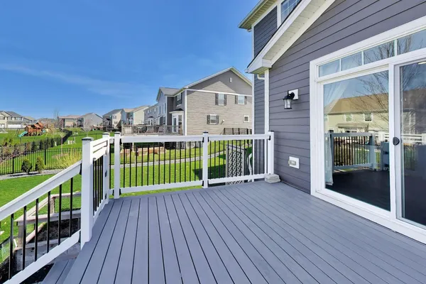 $869,000 | 13836 Amelia Drive, Lemont, IL 60439