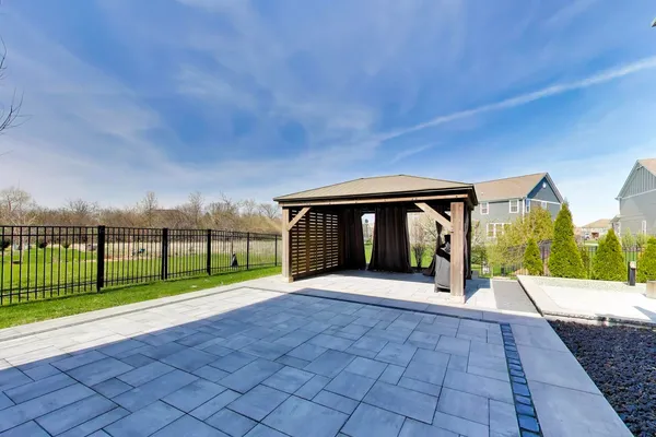 $869,000 | 13836 Amelia Drive, Lemont, IL 60439