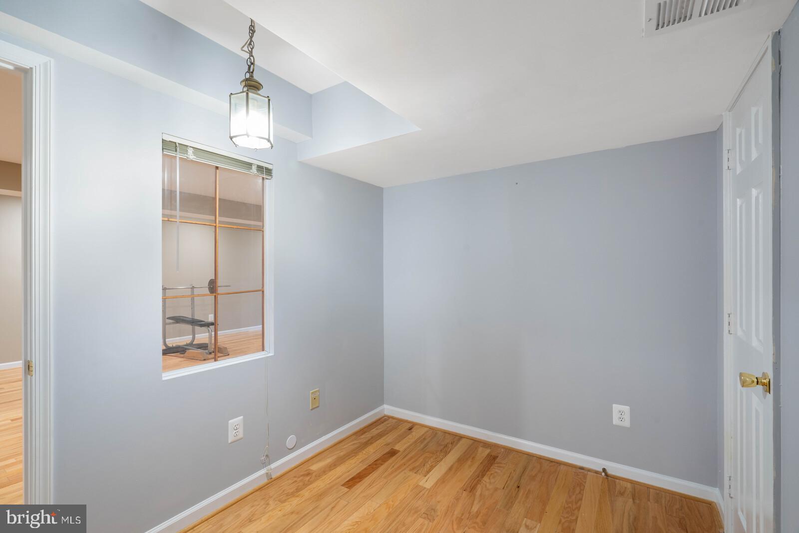 650 Courthouse Road Stafford, VA 22554 - Photo 37 of 57 Office/Den