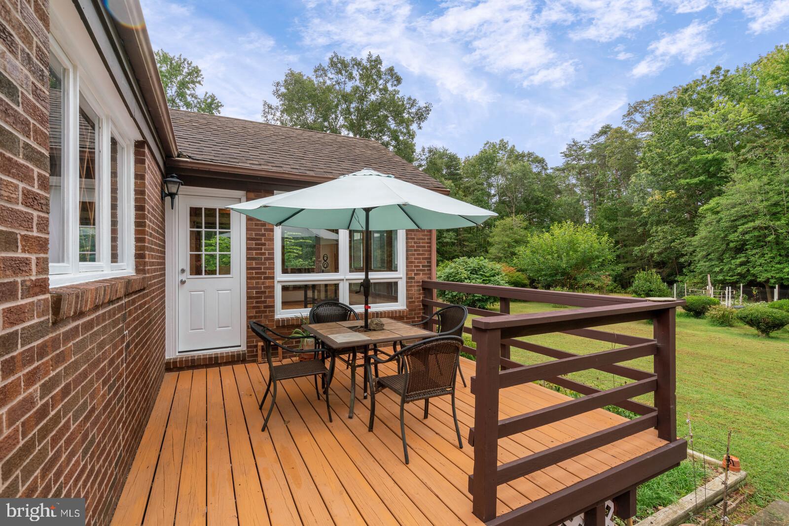 650 Courthouse Road Stafford, VA 22554 - Photo 51 of 57 Sun Deck