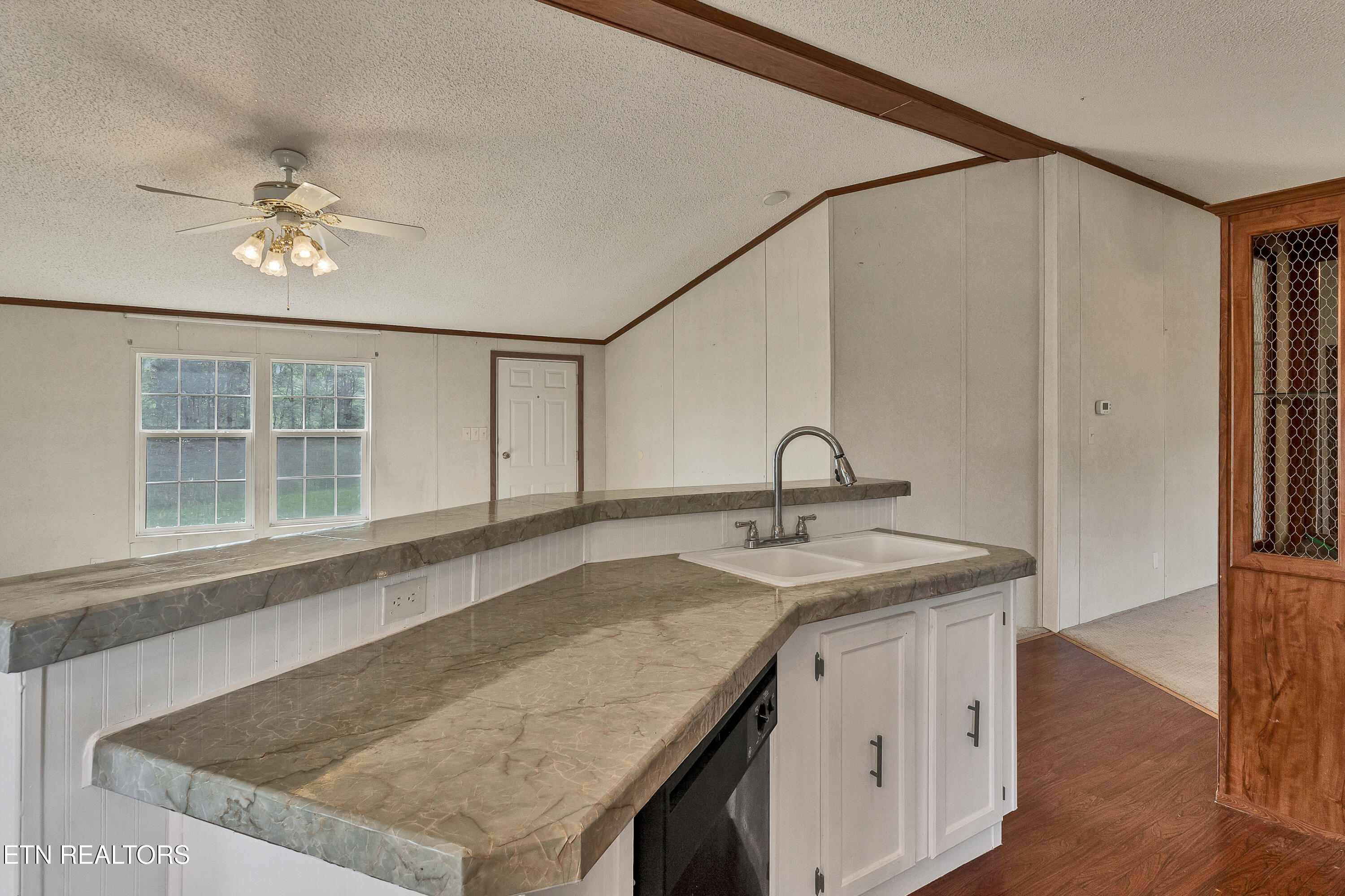 335 Keeble Road Maryville, TN 37804 - Photo 12 of 29 DSC09807