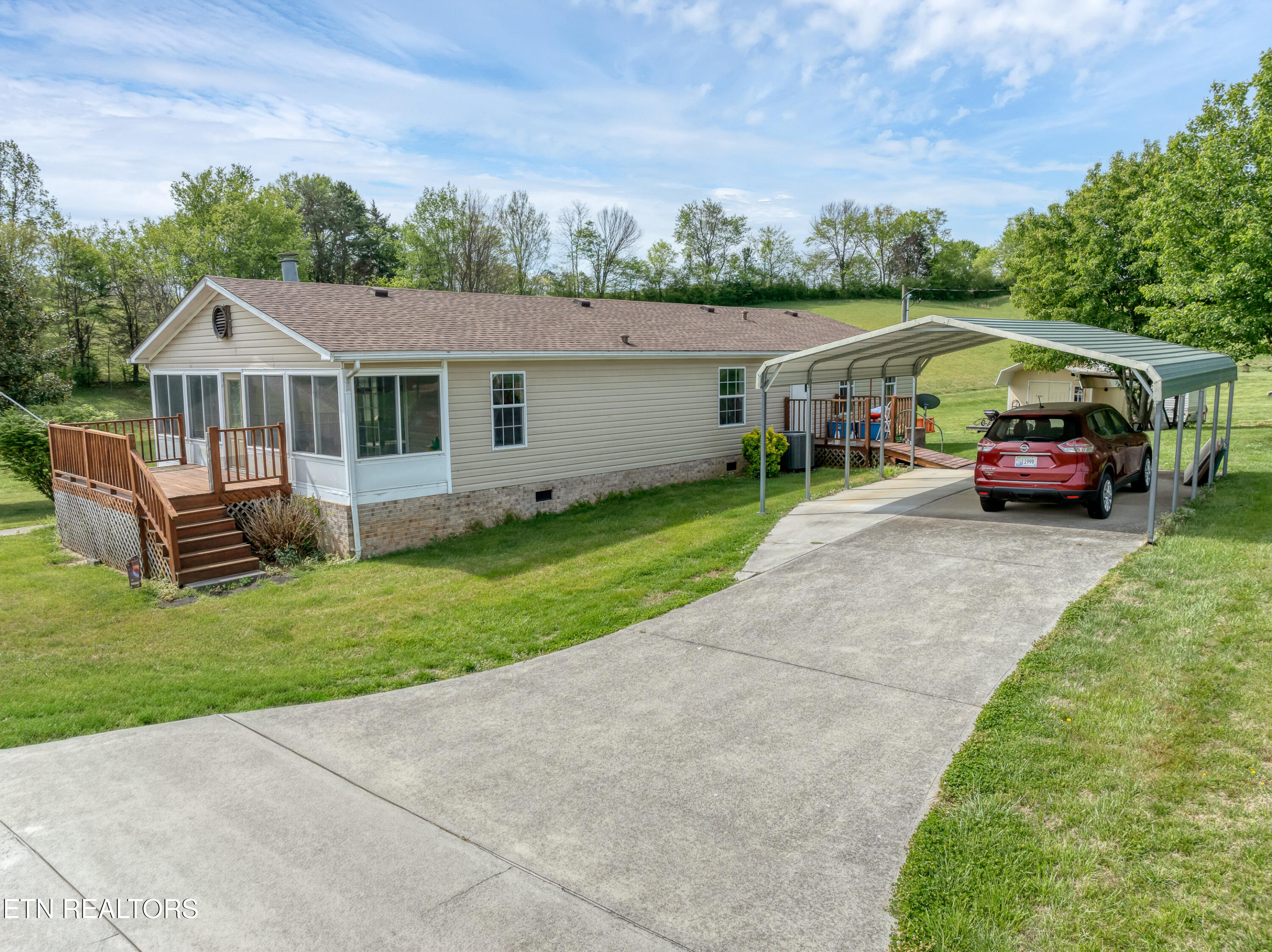 335 Keeble Road Maryville, TN 37804 - Photo 4 of 29 DJI_0939