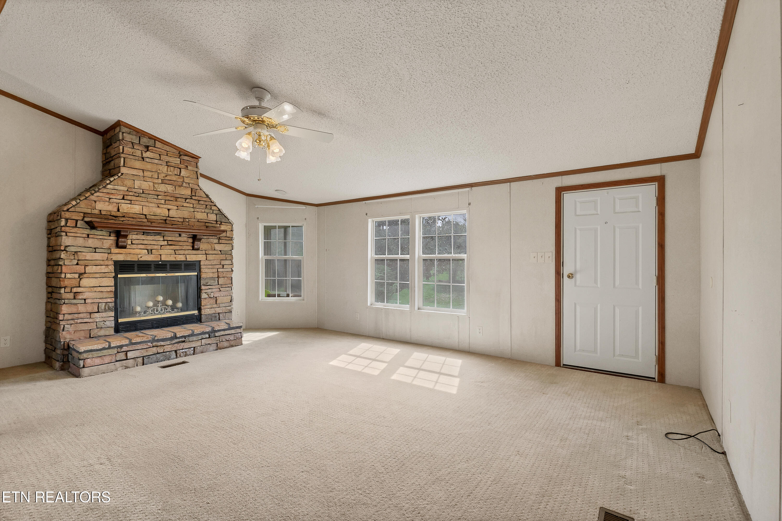 335 Keeble Road Maryville, TN 37804 - Photo 7 of 29 DSC09772