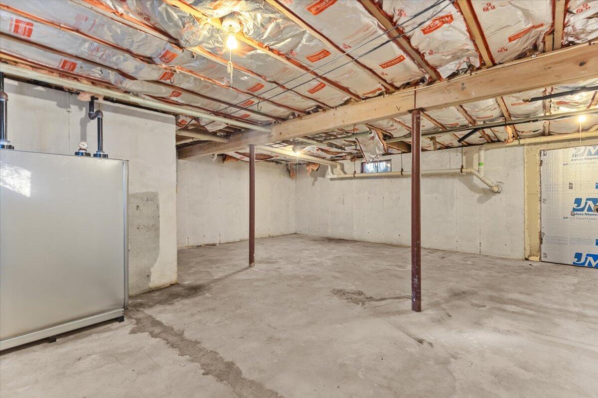 515 County Road Pocasset, MA 02559 - Photo 43 of 66 a view of empty room