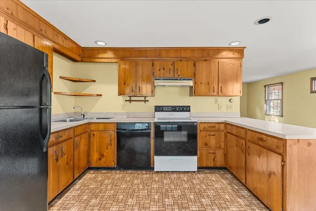 $749,000 | 515 County Road, Pocasset, MA 02559